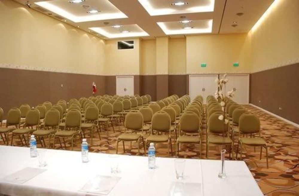 Howard Johnson Villa Maria Hotel Y Casino Kültér fotó